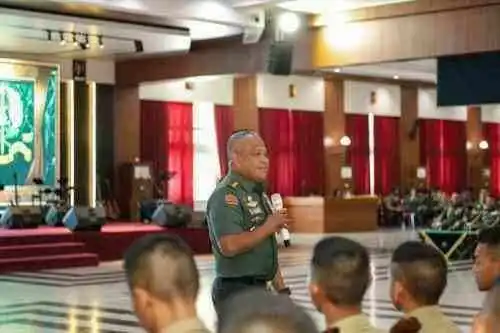 Wakasad Berikan Pembekalan kepada Taruna Akademi Militer Tingkat III/Sermatar TP 2025/2026 Jelang Prasetya Perwira TNI