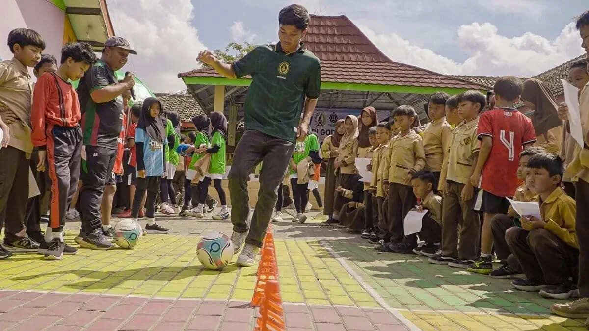 Semangat Baru di SDN Godean 2 Melalui PSS Sleman Academy