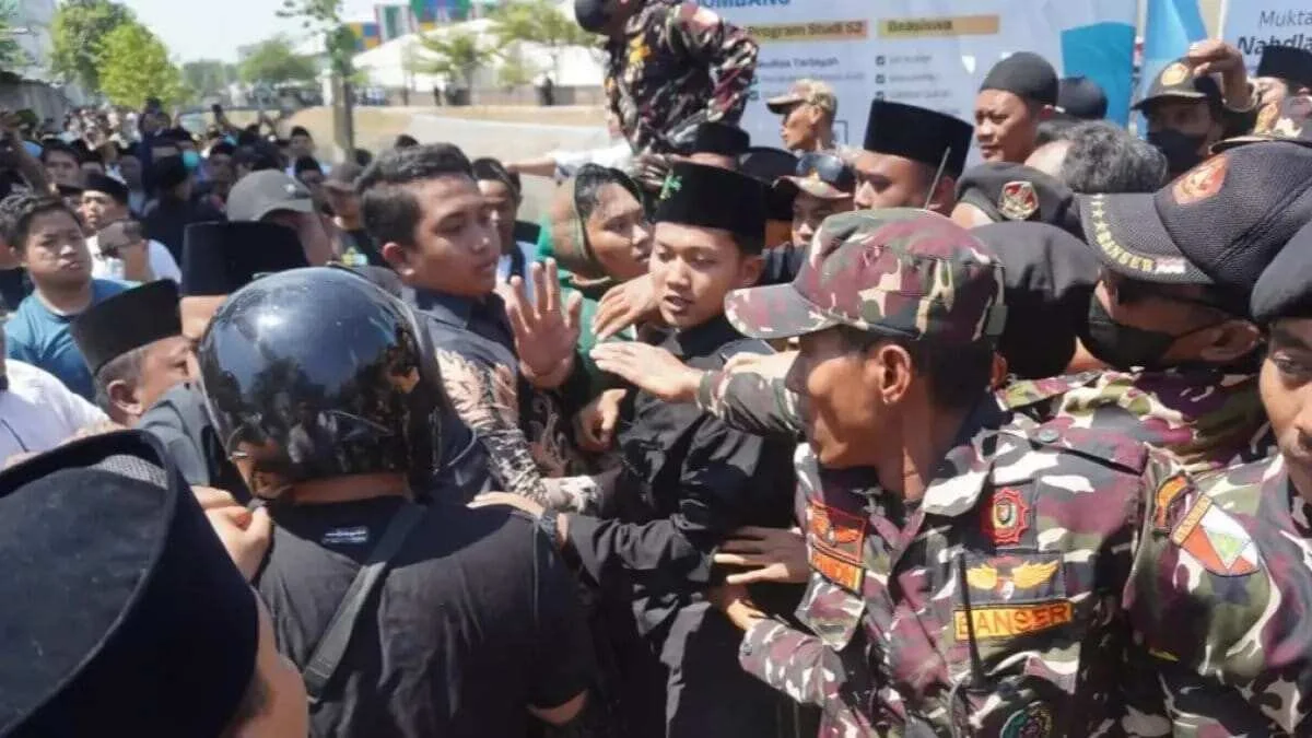 Ketegangan di Muktamar NU: Massa Pendukung Calon Ketum Terlibat Keributan