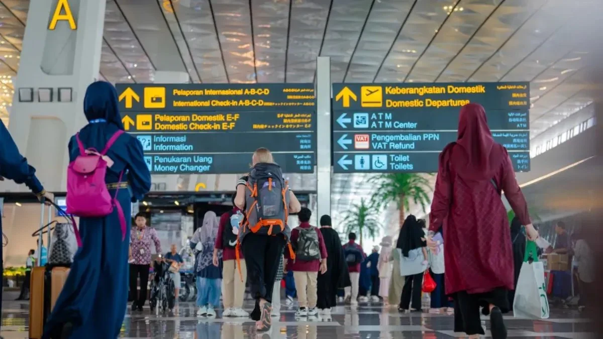 Bandara Kembali Beroperasi Setelah Dampak Abu Vulkanik