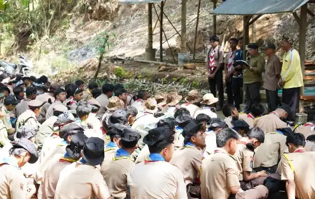 Santri Peserta PPSN VI 2026 Belajar Menjaga Alam di Boon Pring