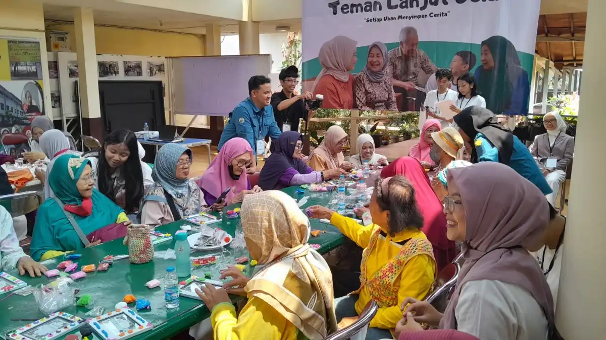 Anak Muda Perlu Ambil Peran dalam Ekosistem Perawatan Lansia