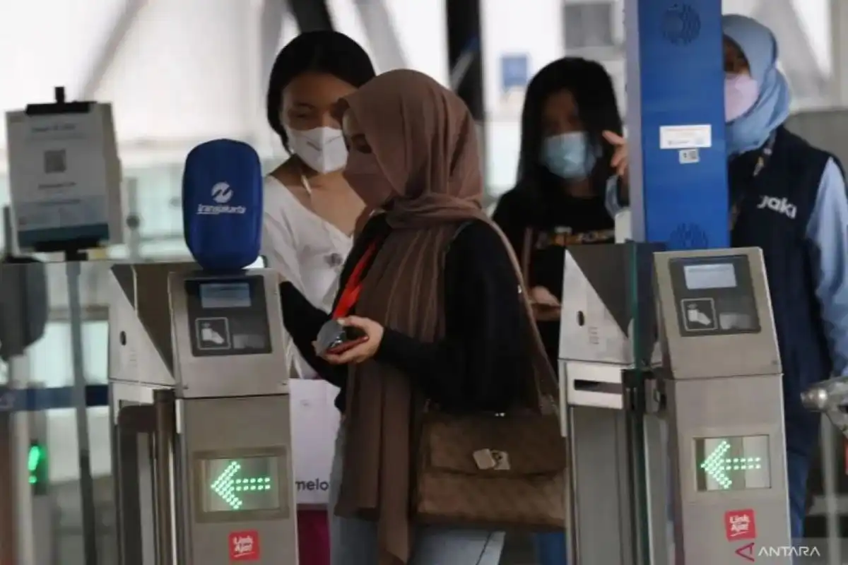 Pembayaran Tiket MRT Jakarta Terintegrasi dengan Reader JakLingko