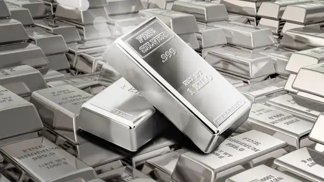 Inflasi AS Tekan Perak, Harga Anjlok 6,23% dalam Sepekan