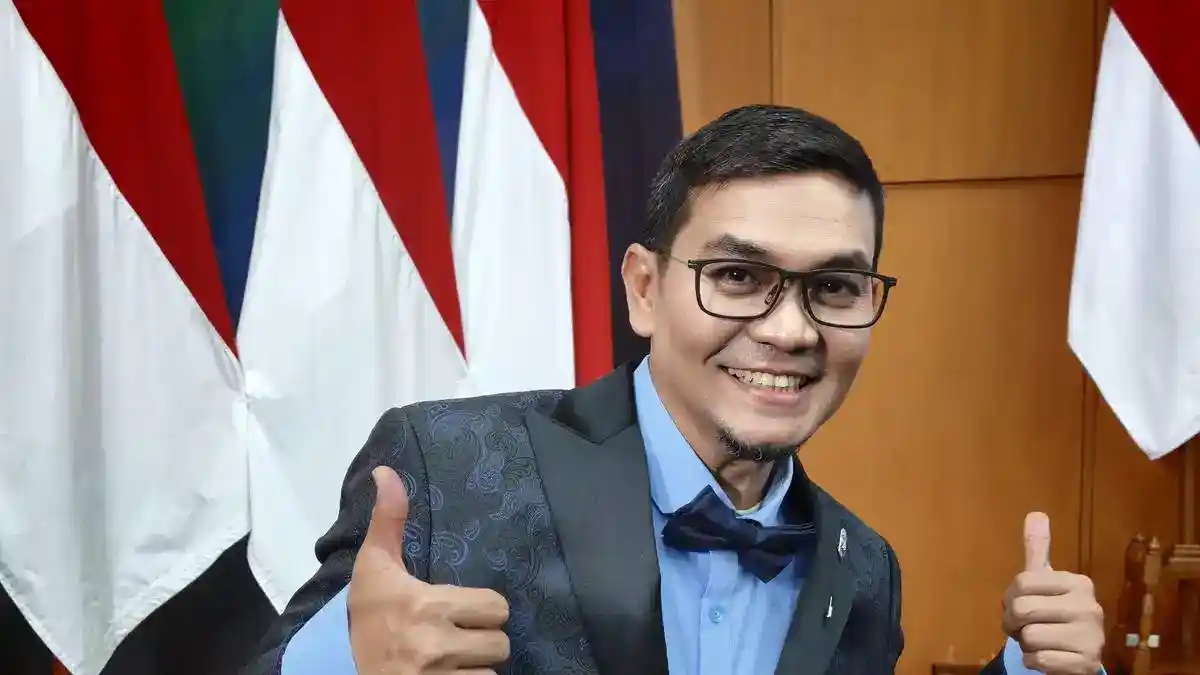 Indra Bekti Cerita Nilai Rapor Merah dan Mimpi Menjadi Artis Sejak Kecil