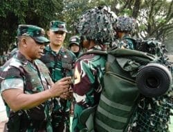 Penyematan Brevet Latihan Widya Yudha dan Menembak Taruna Tingkat III Akmil