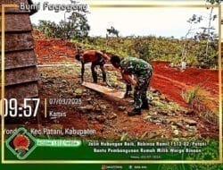 Jalin Hubungan Baik, Babinsa Ramil 1512-02/Patani Bantu Pembangunan Rumah Milik Warga Binaan
