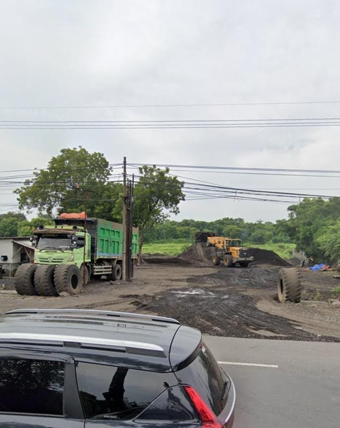 Ahmad Sohib Nilai Pengawasan Lemah, Stockpile Pasir Diduga Beroperasi Tanpa IUPK
