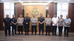 Kapolda Kepri terima kunjungan Bea Cukai batam guna perkuat hadapi Ancaman kejahatan Lintas batas.