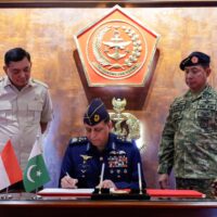 Perkuat Diplomasi Militer, Panglima TNI Bersama Menhan RI Terima Courtesy Call Kasau Pakistan