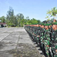 Dandim 1710/Mimika Pimpin Upacara 17-an, Tekankan Kewaspadaan dan Sampaikan Amanat Kasad