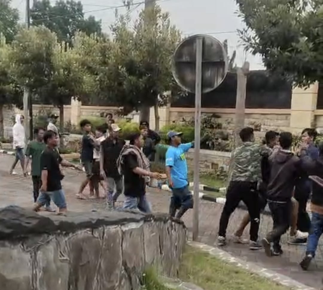 DPRD Probolinggo Tercoreng, Wartawan Jadi Korban Kekerasan Saat RDP Memanas
