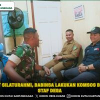 Pererat Silaturahmi, Babinsa Lakukan Komsos Bersama Staf Desa