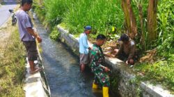 Sinergi Babinsa Dan Warga Desa Semen, Jaga Lingkungan Dan Ketersediaan Air Bersih
