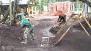 Pembangunan Musholla Baiturrohim TMMD Ke-128 di Brabe Capai 50 Persen, Warga Gotong Royong Bersama Satgas