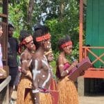 Antusiasme Tinggi Warnai Upacara Hardiknas di SD Naena Kekwa Bersama Satgas TMMD Kodim 1710/Mimika