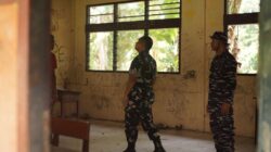 Dansatgas TMMD Ke-128 Kodim 1801/Manokwari Tinjau Langsung Pengecoran Jalan Akses Pantai dan Rehab SD Inpres 62 Asai