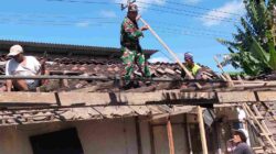 Gotong Royong Rehab RTLH, Babinsa Pakunden Bersama Warga Wujud Kepedulian Untuk Masyarakat