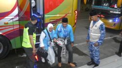 Lanud Sjamsudin Noor Hadir di Tengah Jamaah, Mengawal Keberangkatan Haji dengan Sepenuh Hati
