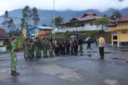 Sinergitas TNI–Polri Perketat Patroli Gabungan, Jaga Keamanan Serta Cegah Kriminalitas Dan Tegaskan Ketertiban di Kota Puncak Jaya