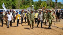Kasum TNI Tinjau Rehabilitasi Pascabencana dan Serahkan Bantuan Air Bersih di Tapanuli Kasum TNI Tinjau Rehabilitasi Pascabencana dan Serahkan Bantuan Air Bersih di Tapanuli