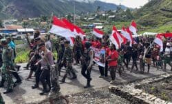Peringatan Hari Lahir Pancasila, 800 Warga Puncak Jaya Kirab Bendera 50 Meter