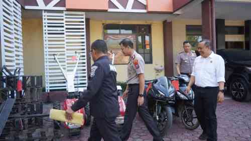 Dua Pelaku Pencurian Traktor di Gudang DKP3 Kota Probolinggo Ditangkap, Polisi Amankan Barang Bukti Lengkap