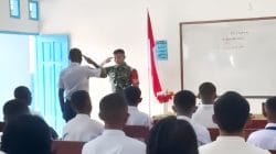 Babinsa Koramil Timika Beri Pembekalan kepada Siswa-Siswi Baru SMA Taruna Timika