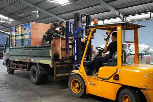 Perluas Akses Air Bersih dan Listrik di Papua, TNI AD Kirim Dukungan Program Manunggal Air dan Papua Terang