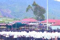 Kodim 1714/PJ dan Polri Berikan Dukungan Penuh Bersama Pemda Kab. Puncak Jaya Dalam Penyerahan SK Pengangkatan CPNS Formasi Tahun 2024