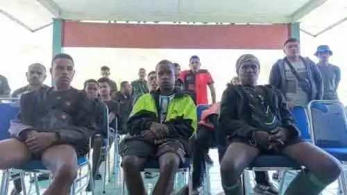Kodim 1714/Puncak Jaya Gelar Nobar Pertandingan Piala Dunia 2026 di Kab. Puncak Jaya