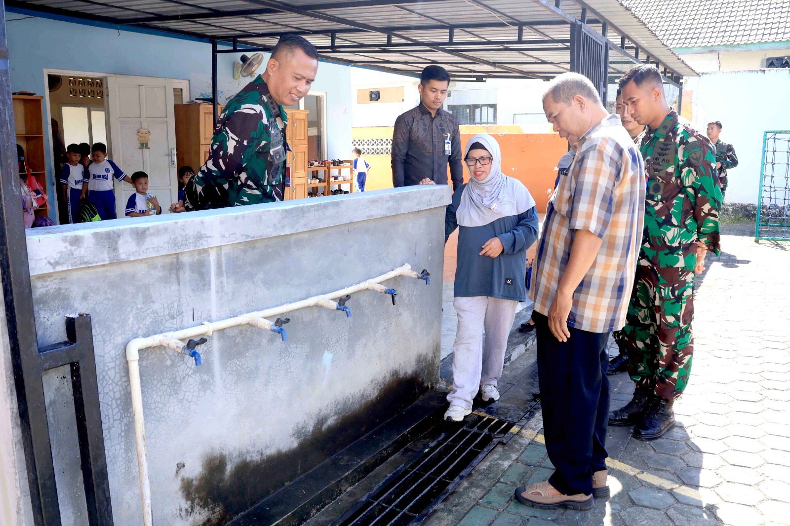 Kolaborasi Lanud Sjamsudin Noor dan BRI Wujudkan Generasi Hebat, Renovasi TK Angkasa 2 Hadirkan Harapan bagi Masa Depan Anak Kolaborasi Lanud Sjamsudin Noor dan BRI Wujudkan Generasi Hebat, Renovasi TK Angkasa 2 Hadirkan Harapan bagi Masa Depan Anak