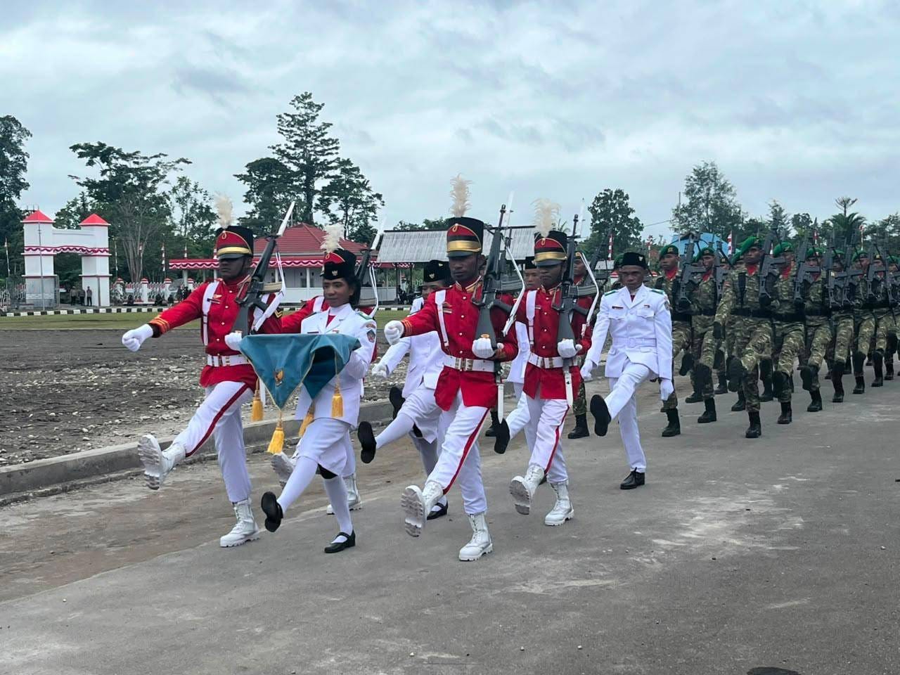 Upacara HUT ke-81 RI di Yahukimo Berlangsung Khidmat, Bupati Didimus Yahuli Pimpin Langsung Upacara HUT ke-81 RI di Yahukimo Berlangsung Khidmat, Bupati Didimus Yahuli Pimpin Langsung