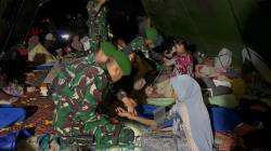Totalitas, TNI Kerahkan 4.477 Personel dan 27 Alutsista Bantu Korban Terdampak Gempa NTT