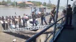 Hari Kedelapan Penanganan Gempa NTT, TNI Salurkan 695,170 Ton Bantuan