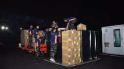 Hari Ketiga Belas Penanganan Gempa NTT, TNI Sudah Salurkan 946,923 Ton Bantuan