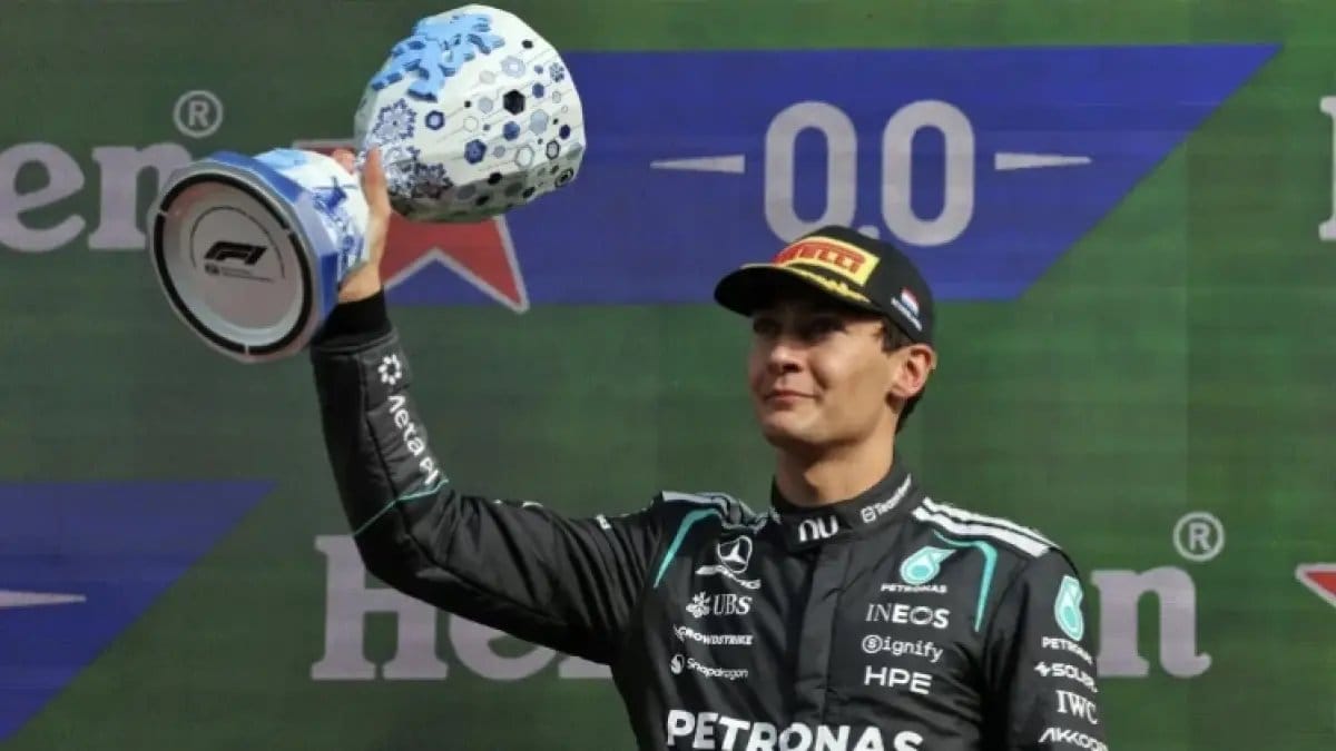 Strategi Mercedes dalam Pertukaran Posisi Kimi Antonelli dan George Russell Strategi Mercedes dalam Pertukaran Posisi Kimi Antonelli dan George Russell