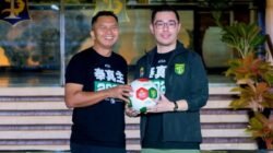 Menggali Kerjasama dengan Bonek: Rahasia di Balik Persebaya Surabaya
