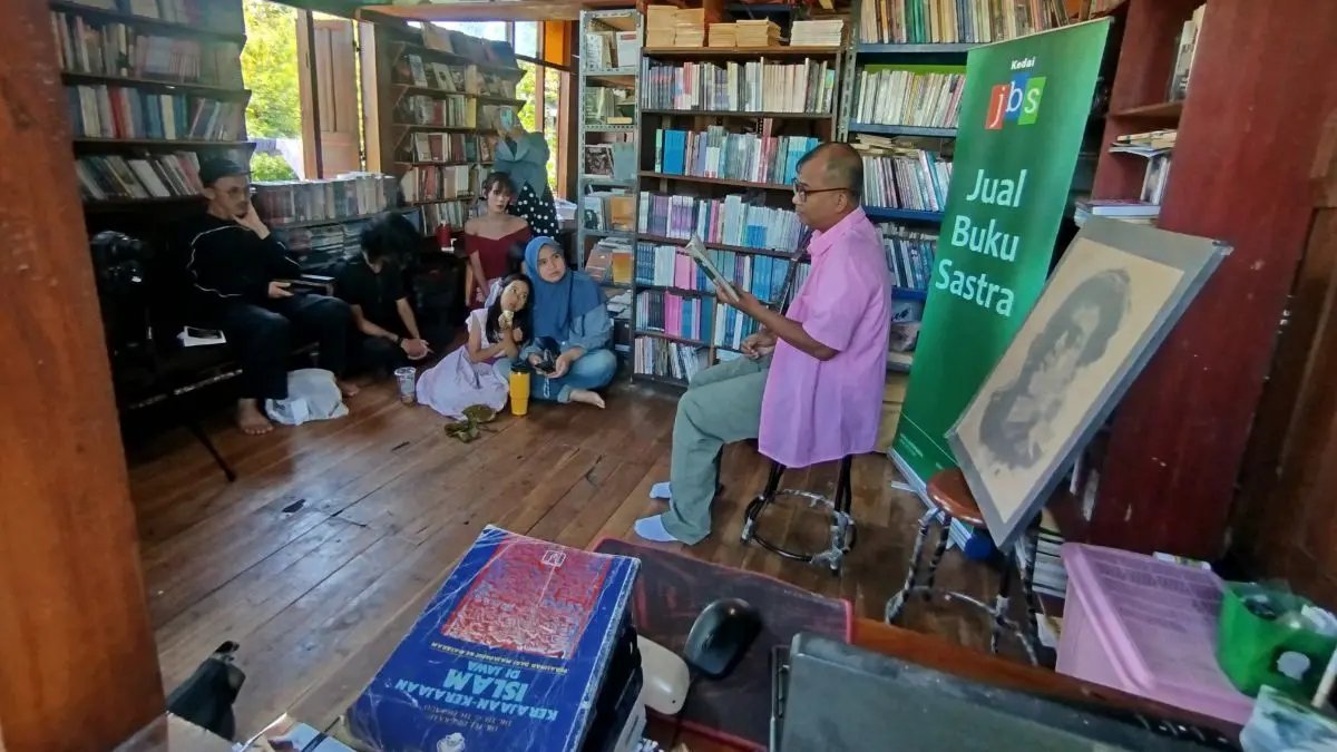 Menggali Sejarah Melalui Karya Sastra Kemerdekaan