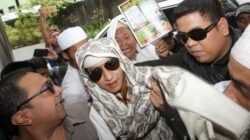Reaksi Habib Bahar Terhadap Kerusuhan Demo Pejompongan Reaksi Habib Bahar Terhadap Kerusuhan Demo Pejompongan