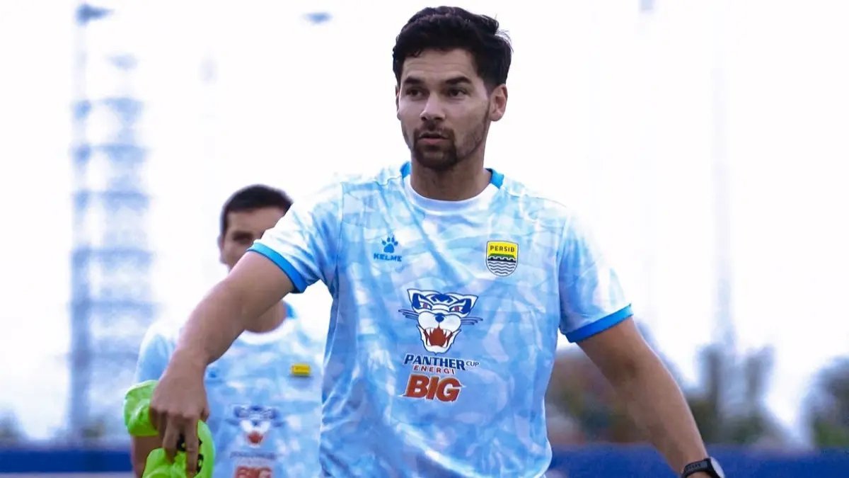 Persib Bandung Bersiap Hadapi Manila Digger dengan Absennya Tiga Pilar Persib Bandung Bersiap Hadapi Manila Digger dengan Absennya Tiga Pilar