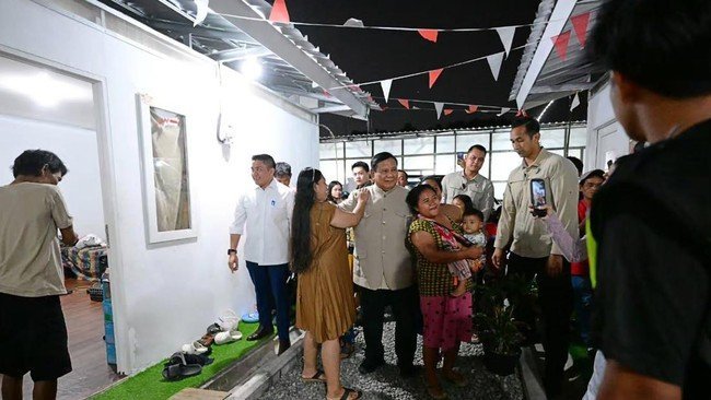 Prabowo Subianto Cek Hunian Baru Warga Relokasi di Senen, Jakarta