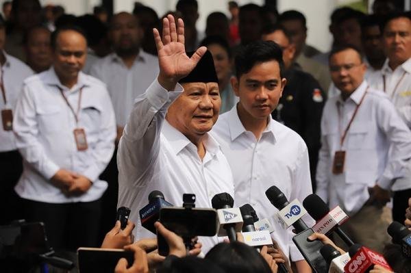 Hasil Survei Terbaru: Kepuasan Publik Terhadap Prabowo dan Gibran