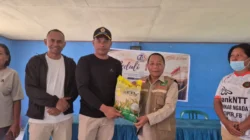 Bantuan Sembako untuk Korban Gempa di NTT