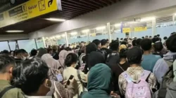Gangguan Layanan KRL Akibat Kerumunan Warga