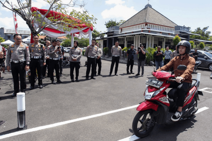 Penyelidikan Dugaan Pungli Surat Keterangan Kecelakaan di Surabaya