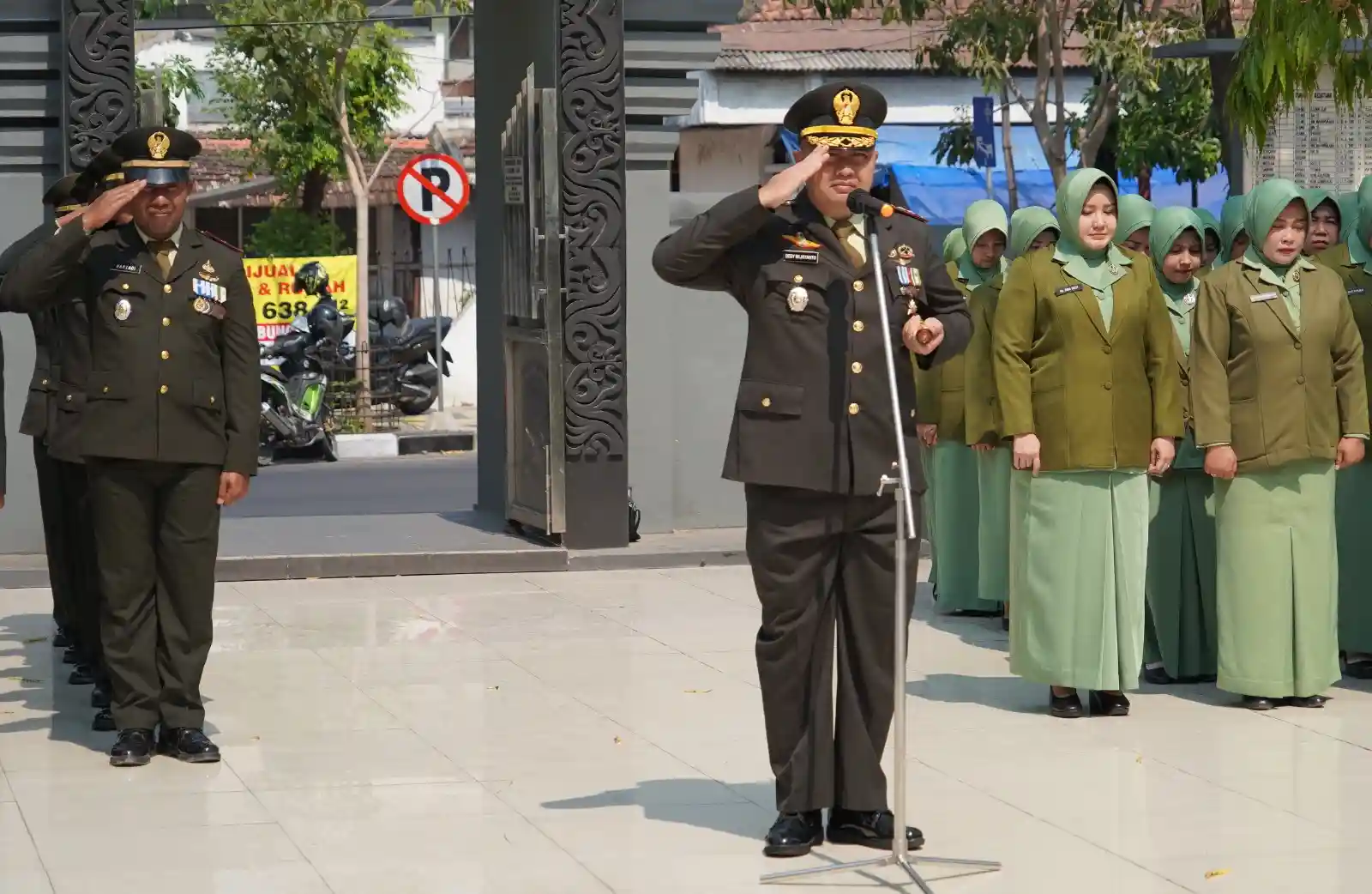 Peringati HUT ke-81 TNI, Kodim Bojonegoro Gelar Ziarah Nasional dan Ajak Generasi Muda Teladani Pahlawan
