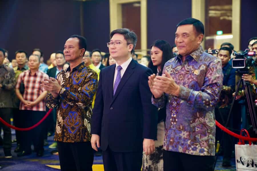Kasum TNI Bersama Menko Polkam Hadiri Perayaan Hari Nasional ke-77 RRC