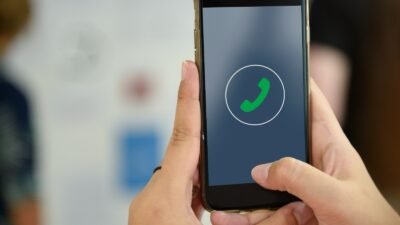Mengelola Kontak Tak Diinginkan di WhatsApp