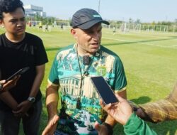 Persembahan Persebaya di Tengah Cuaca dan Kondisi Lapangan yang Menantang